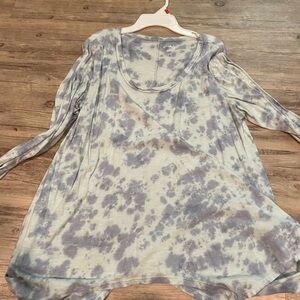 Wonderly Blue Tie-Dye Long Sleeve Top
